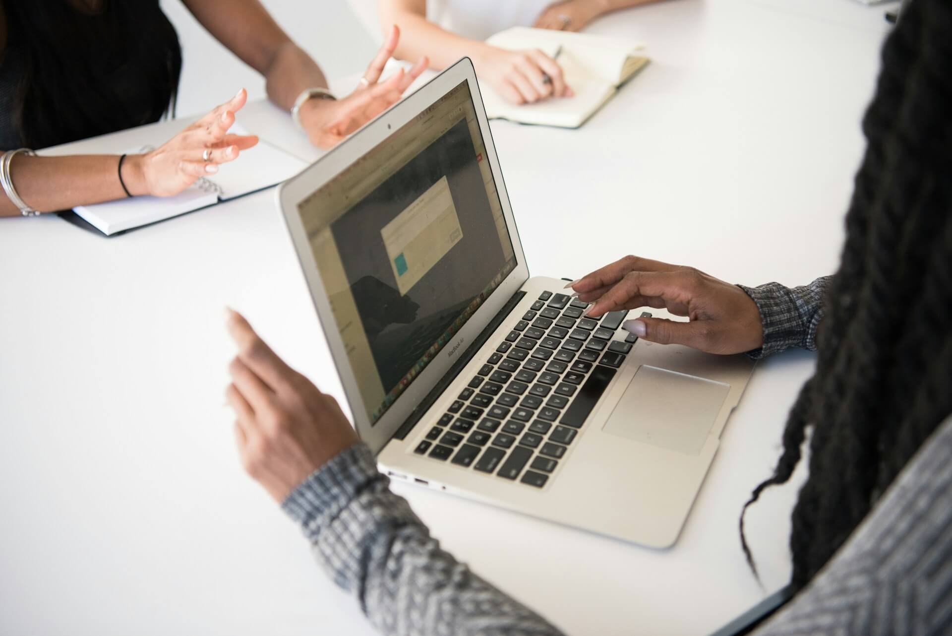 Subservice Organizations in SOC Reports: Carve-Out vs. Inclusive Method